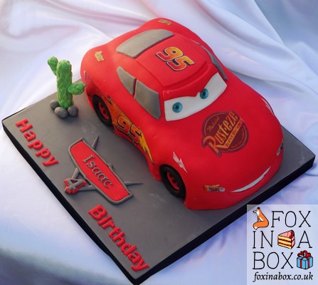 Lighting McQueen Cars cake